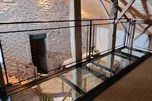 Garde-corps métal sur mesure dans une maison