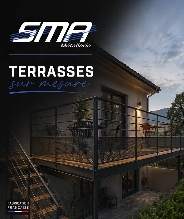 Terrasse métallique sur mesure réalisée par SMA Métallerie dans les Vosges, avec structure acier thermolaquée et garde-corps design, offrant un espace extérieur élégant, durable et sécurisé.